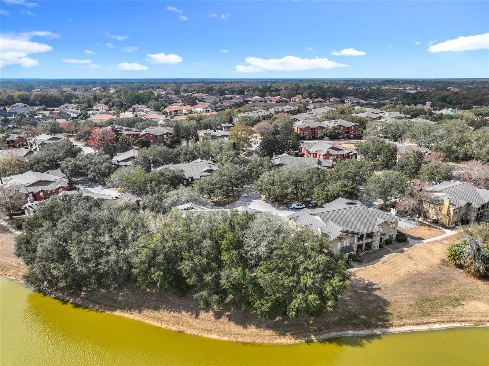 NOTTING HILL A CONDO - Residential