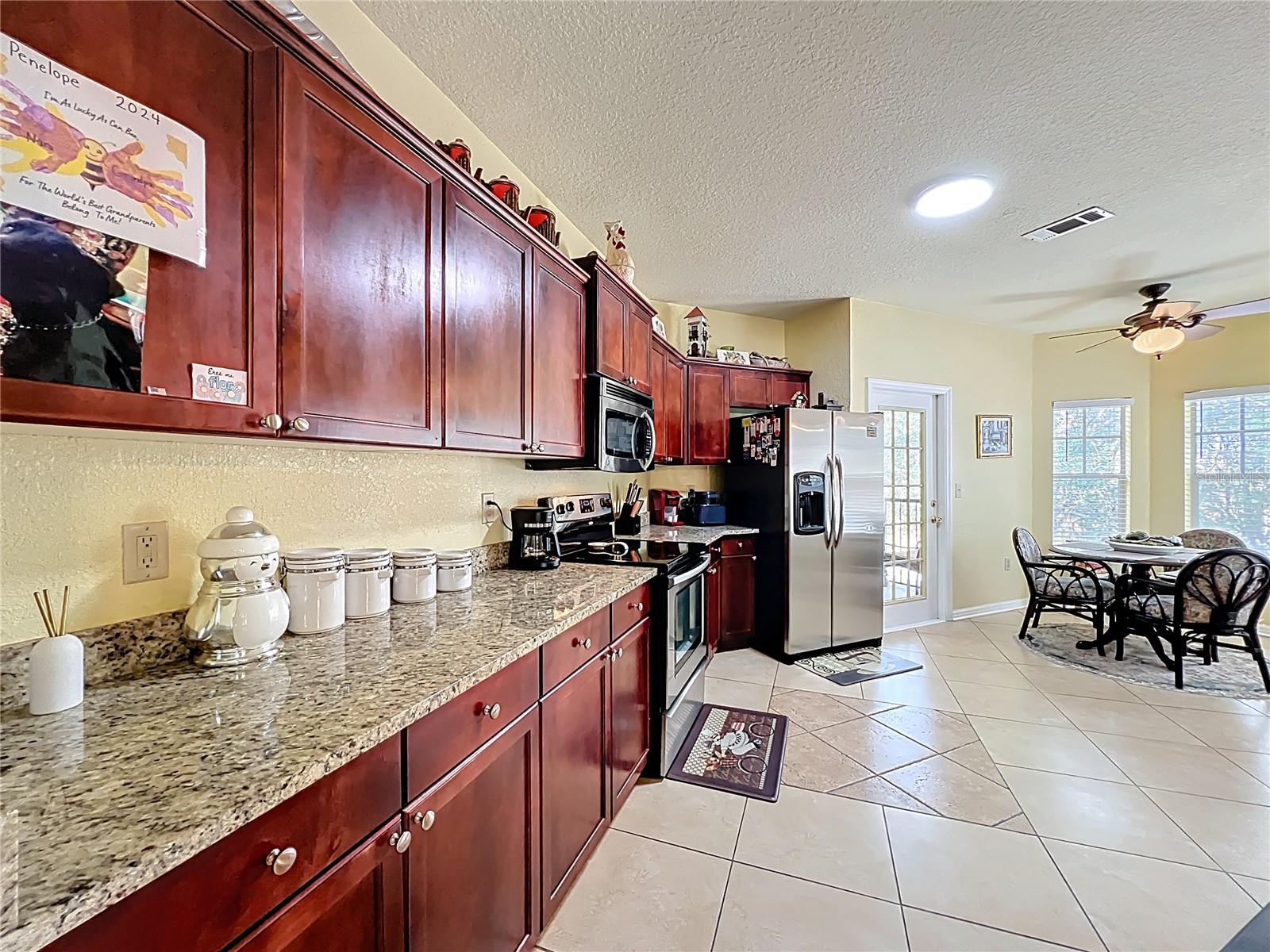 NOTTING HILL A CONDO - Residential