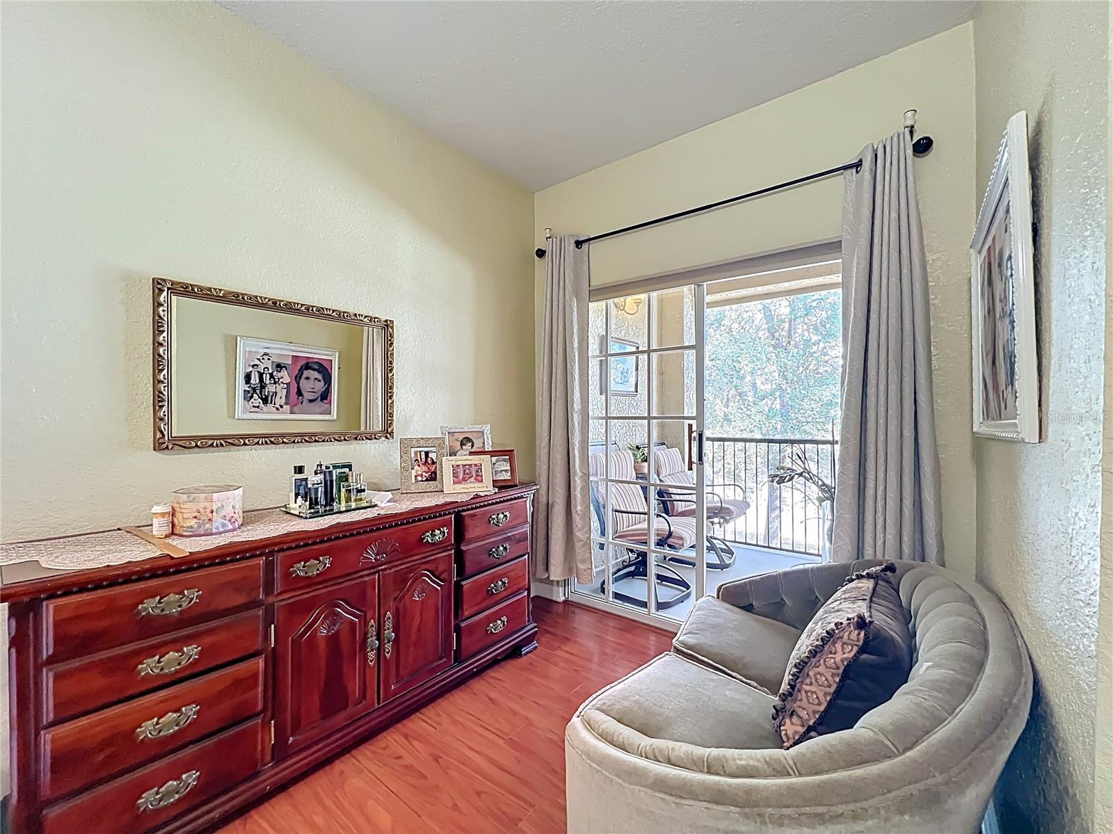 NOTTING HILL A CONDO - Residential