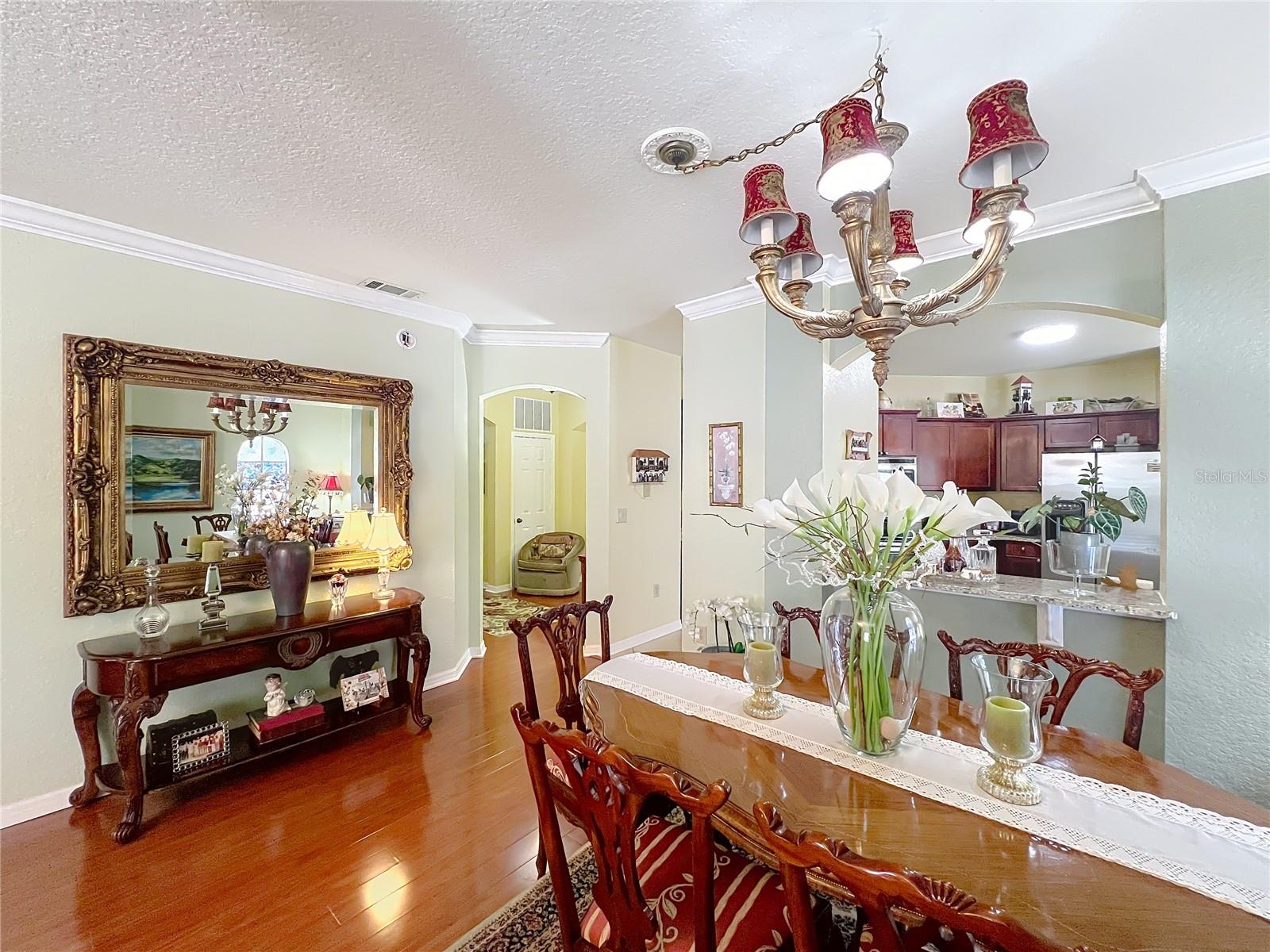 NOTTING HILL A CONDO - Residential