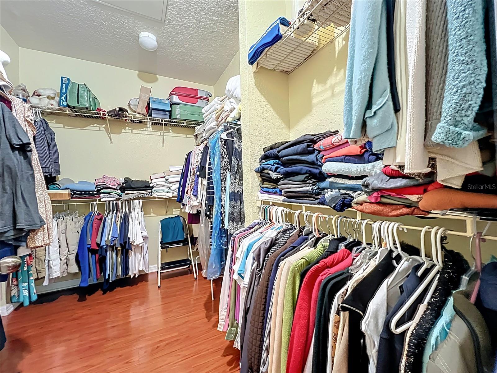 NOTTING HILL A CONDO - Residential