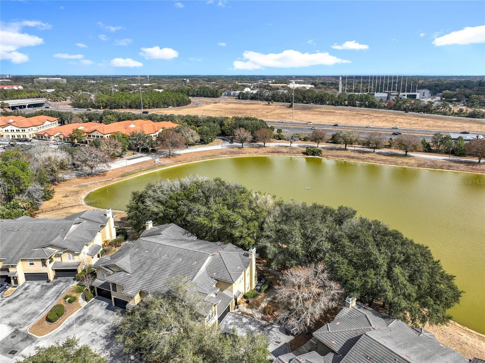 NOTTING HILL A CONDO - Residential