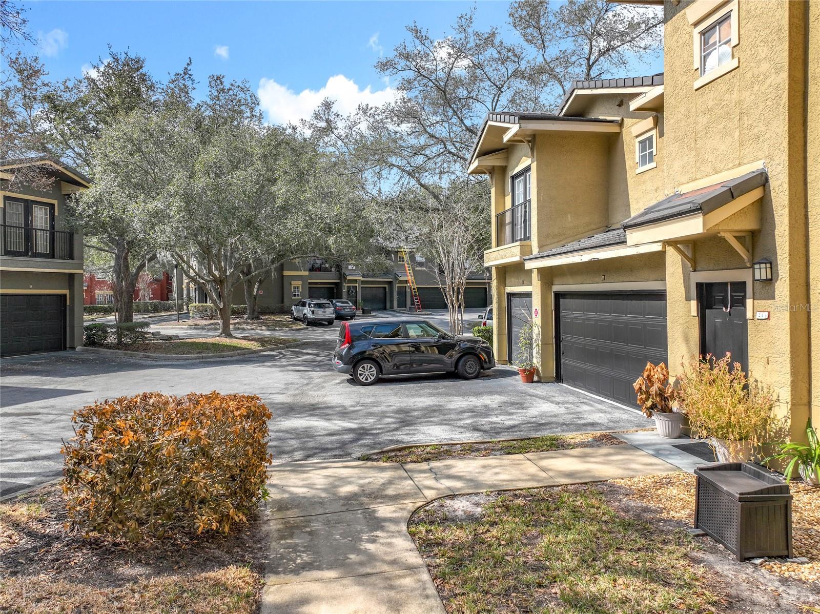 NOTTING HILL A CONDO - Residential