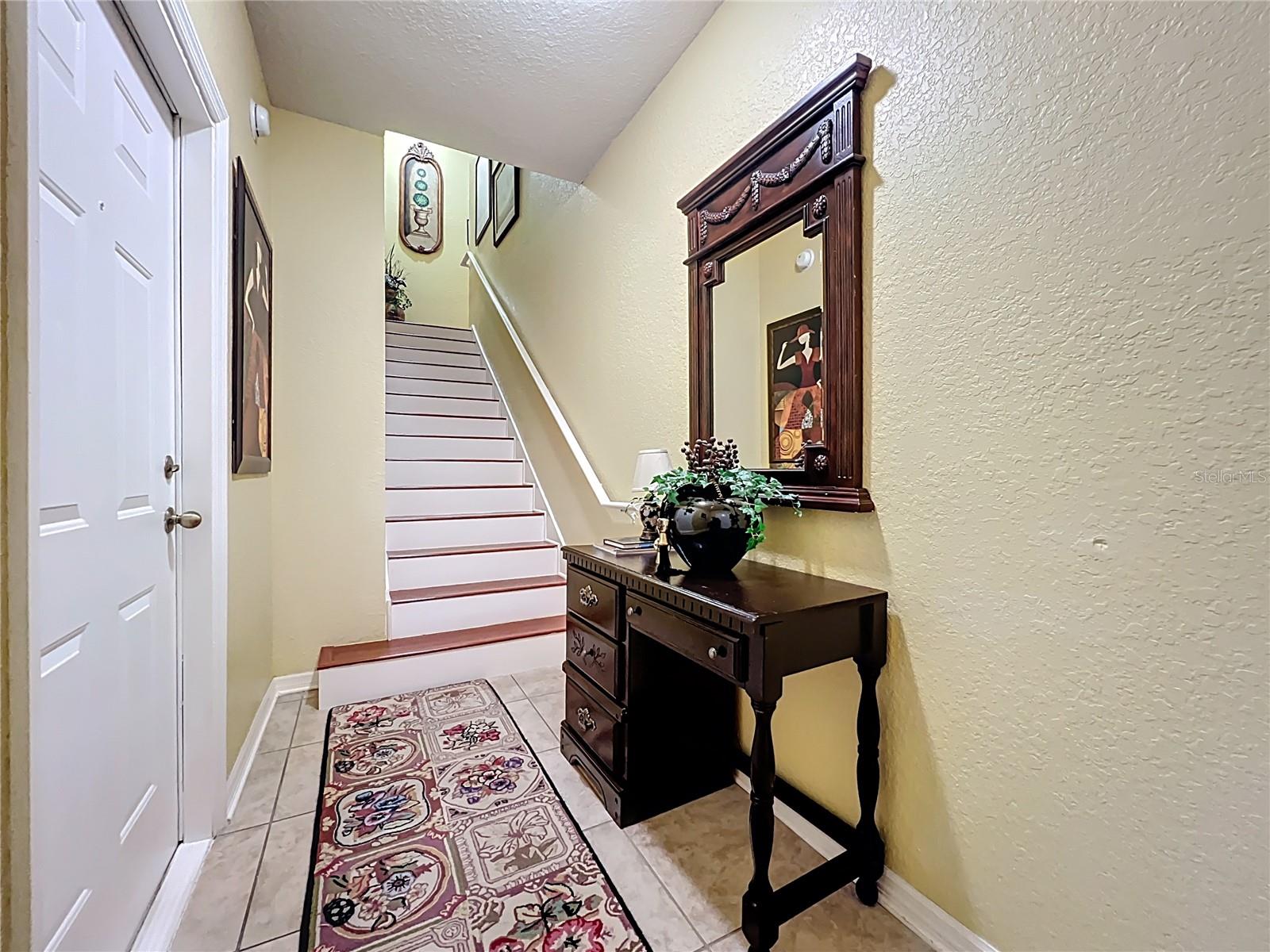 NOTTING HILL A CONDO - Residential