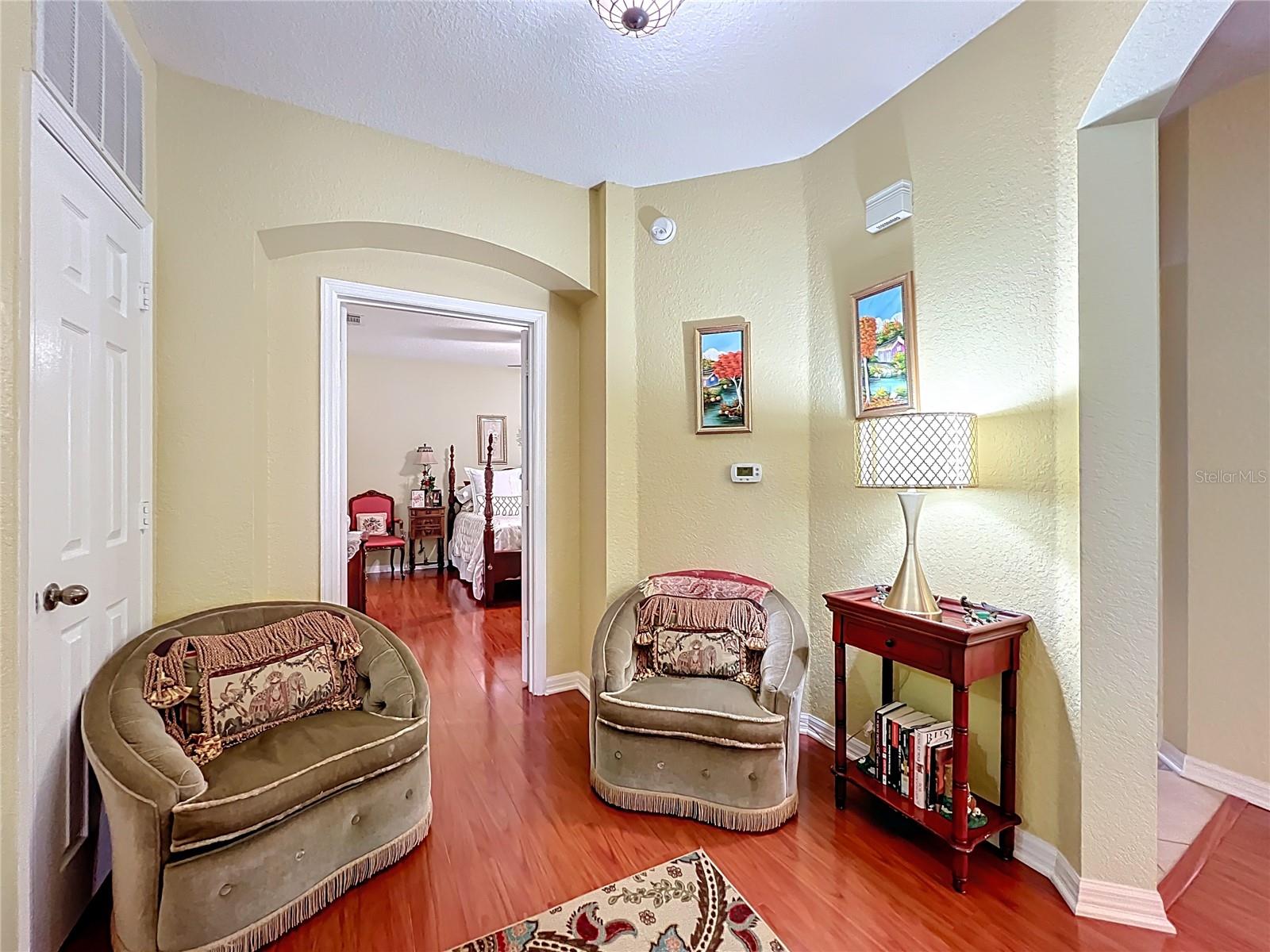 NOTTING HILL A CONDO - Residential