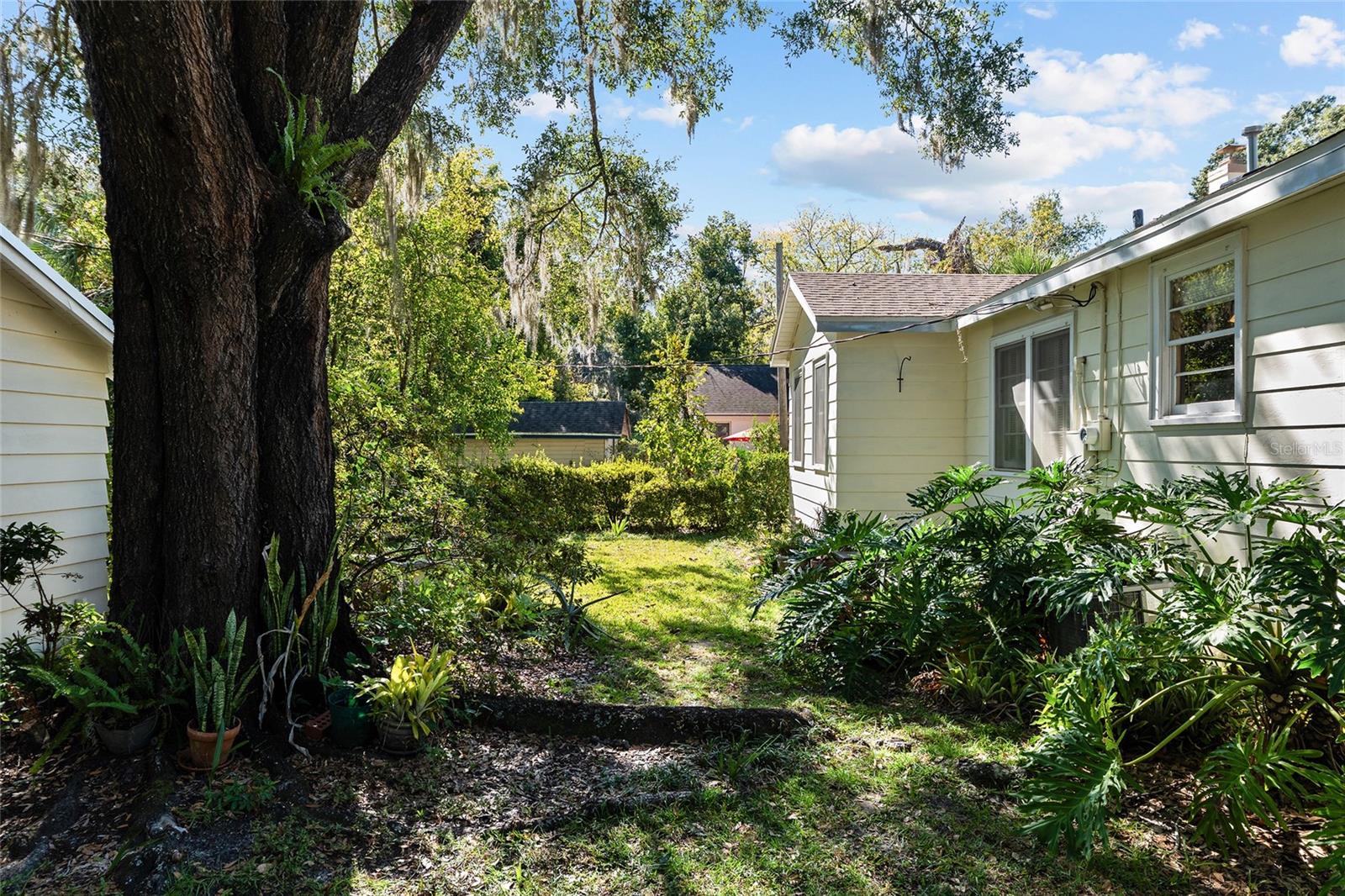 ELLIOT & LENGLE ADDN-HIGHLAND HEIGHTS - Residential