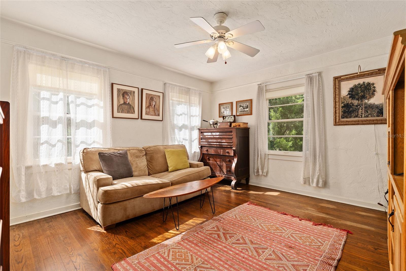 ELLIOT & LENGLE ADDN-HIGHLAND HEIGHTS - Residential