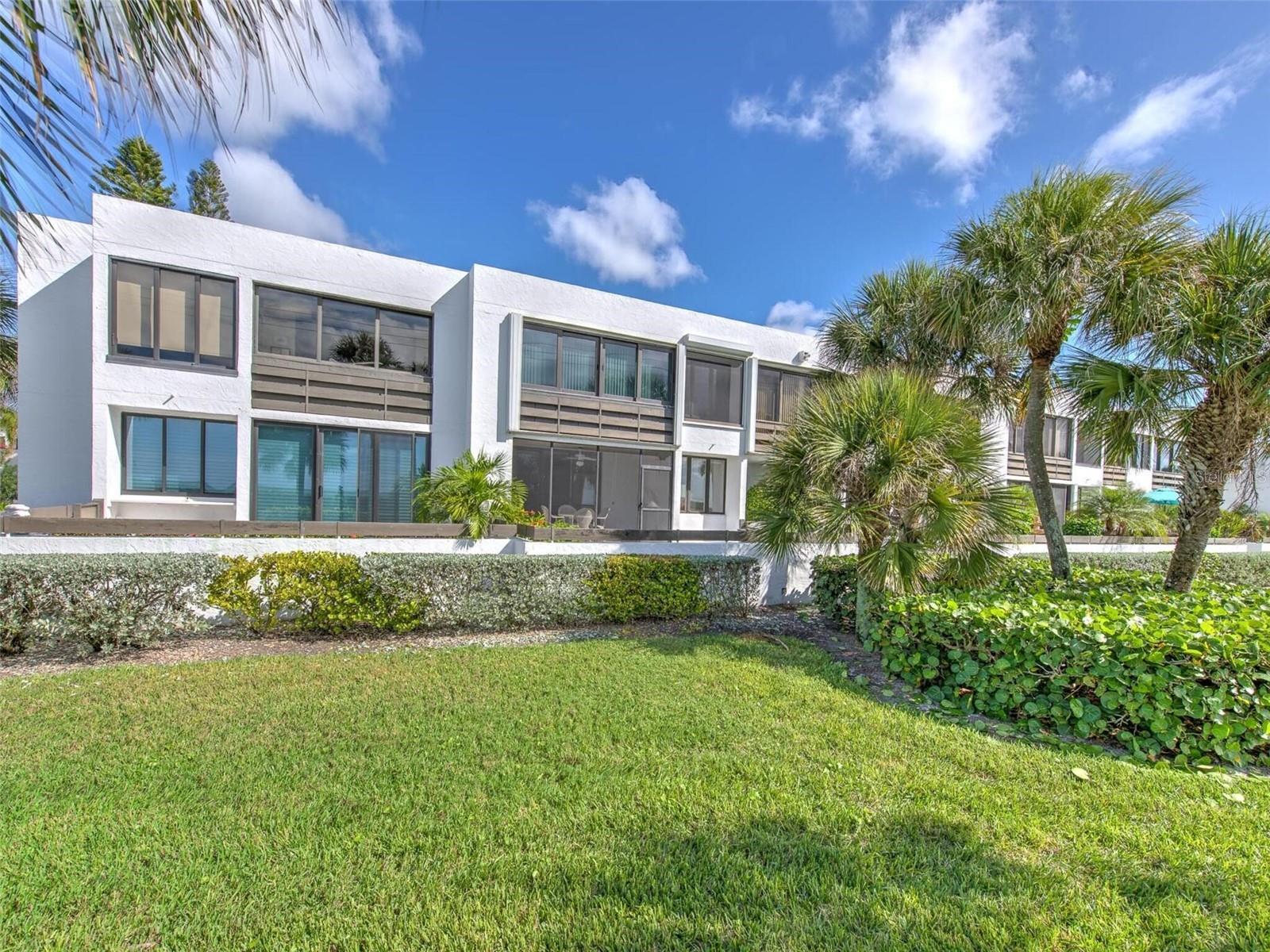 BAYPORT BCH & TEN PH D - Residential