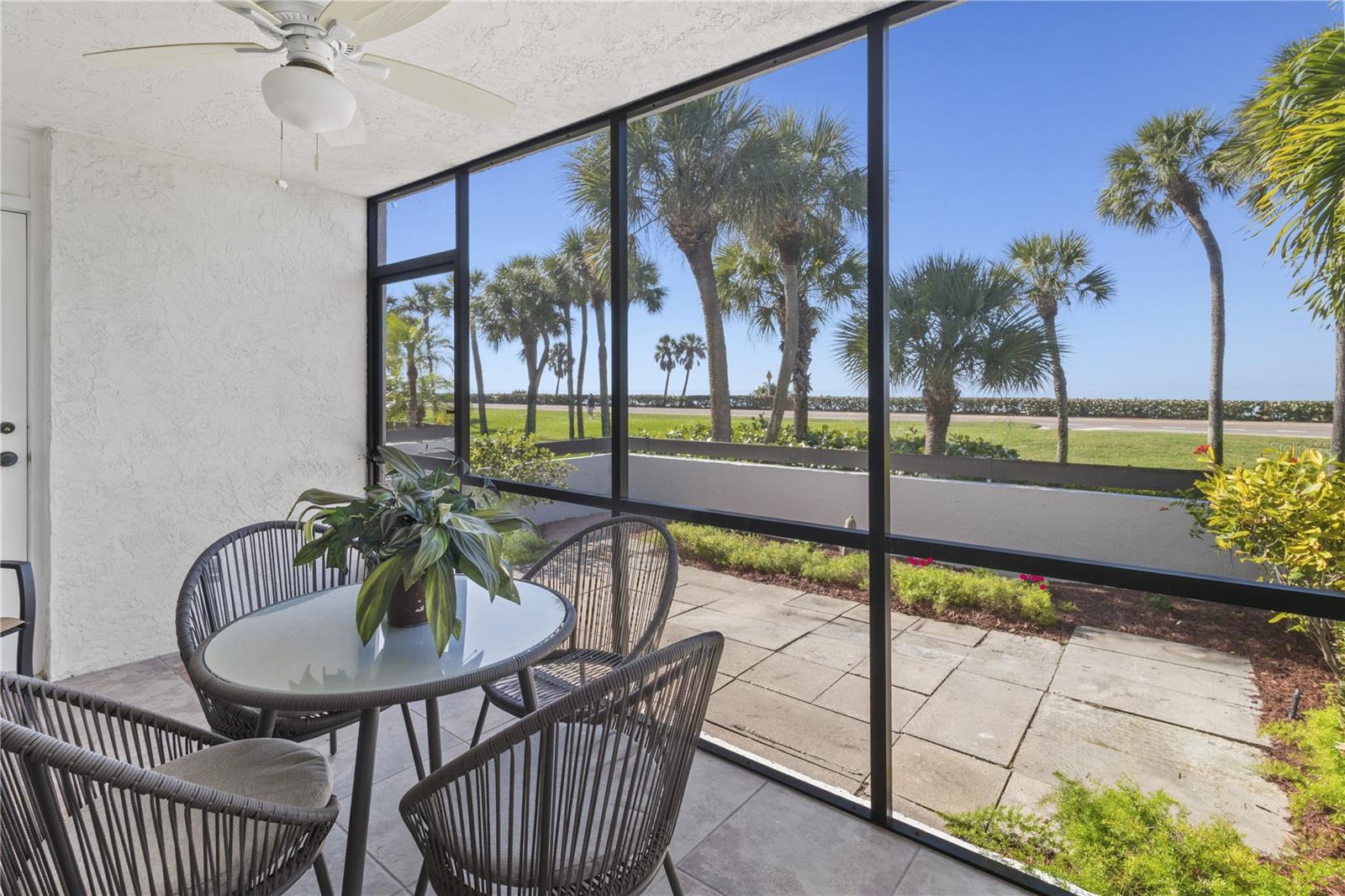 BAYPORT BCH & TEN PH D - Residential