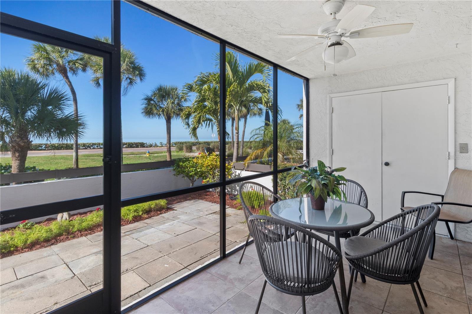 BAYPORT BCH & TEN PH D - Residential