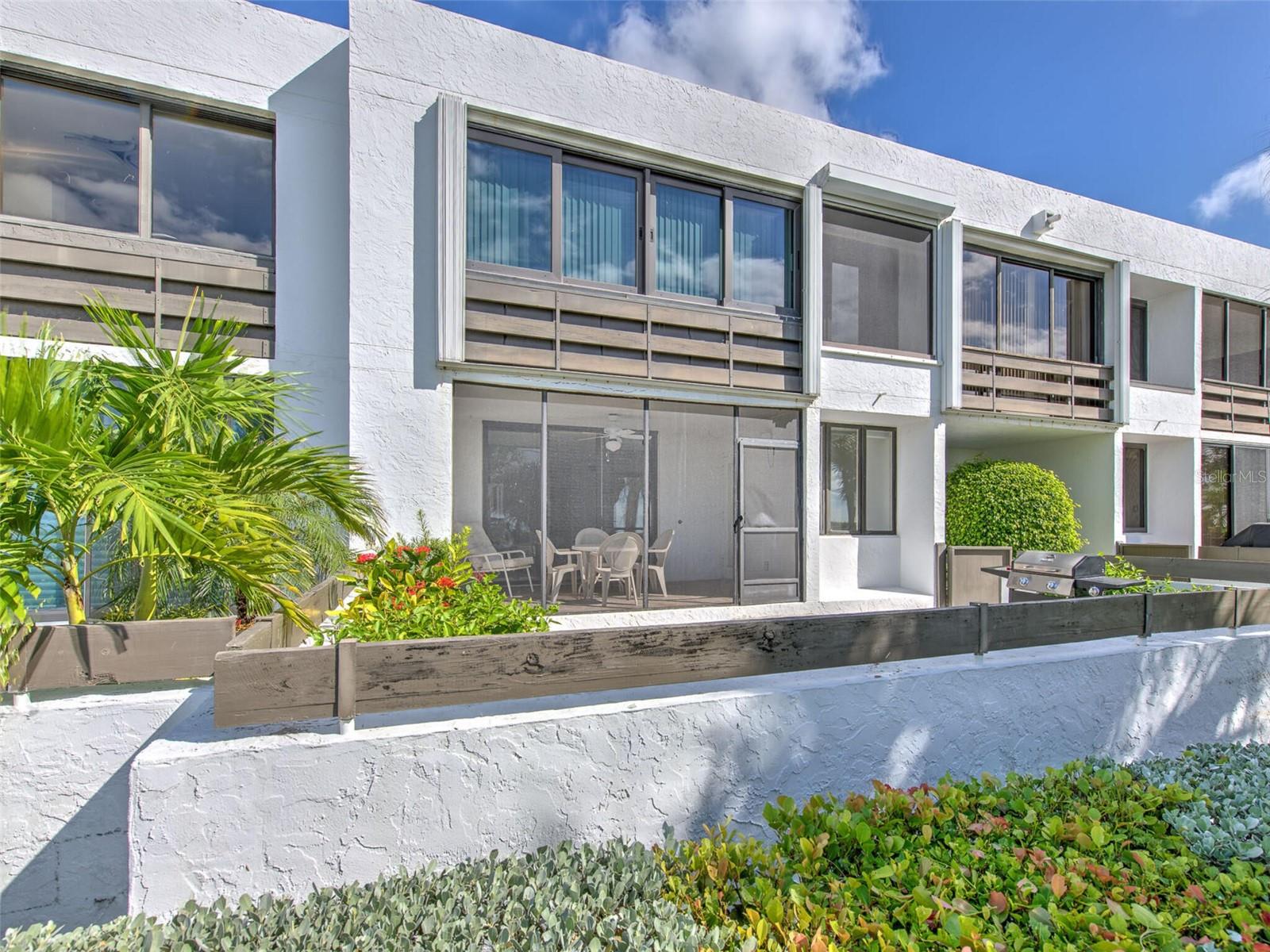 BAYPORT BCH & TEN PH D - Residential