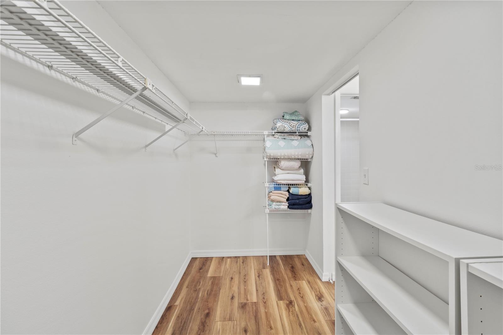 BAYPORT BCH & TEN PH D - Residential