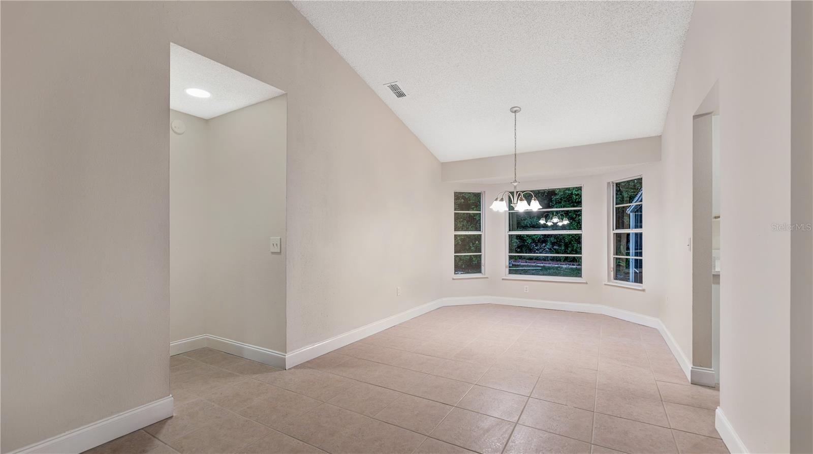 DELTONA LAKES UNIT 04 - Residential