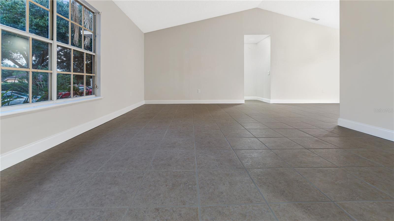 DELTONA LAKES UNIT 04 - Residential