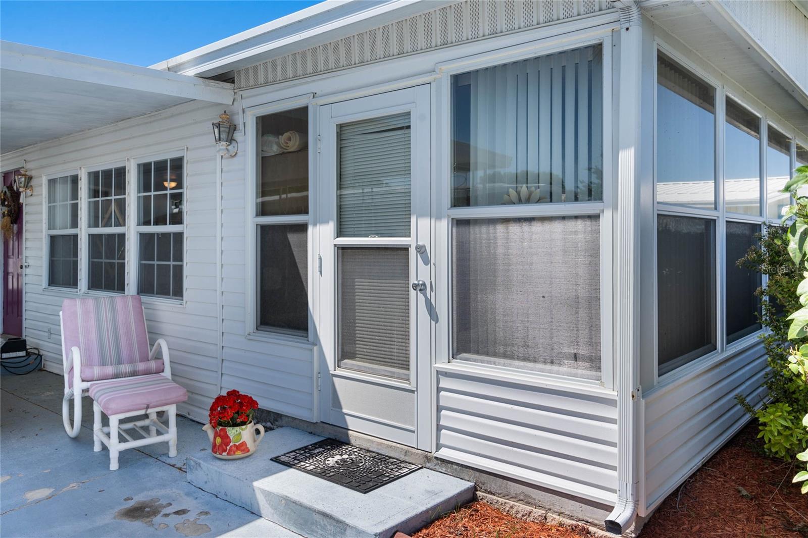 ARIANA SHORES MHP - Residential