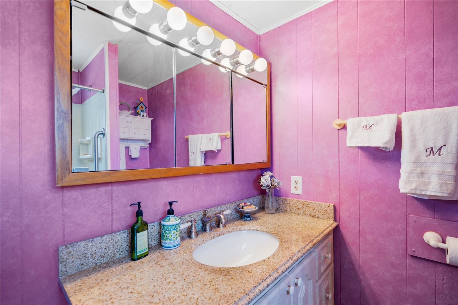 ARIANA SHORES MHP - Residential
