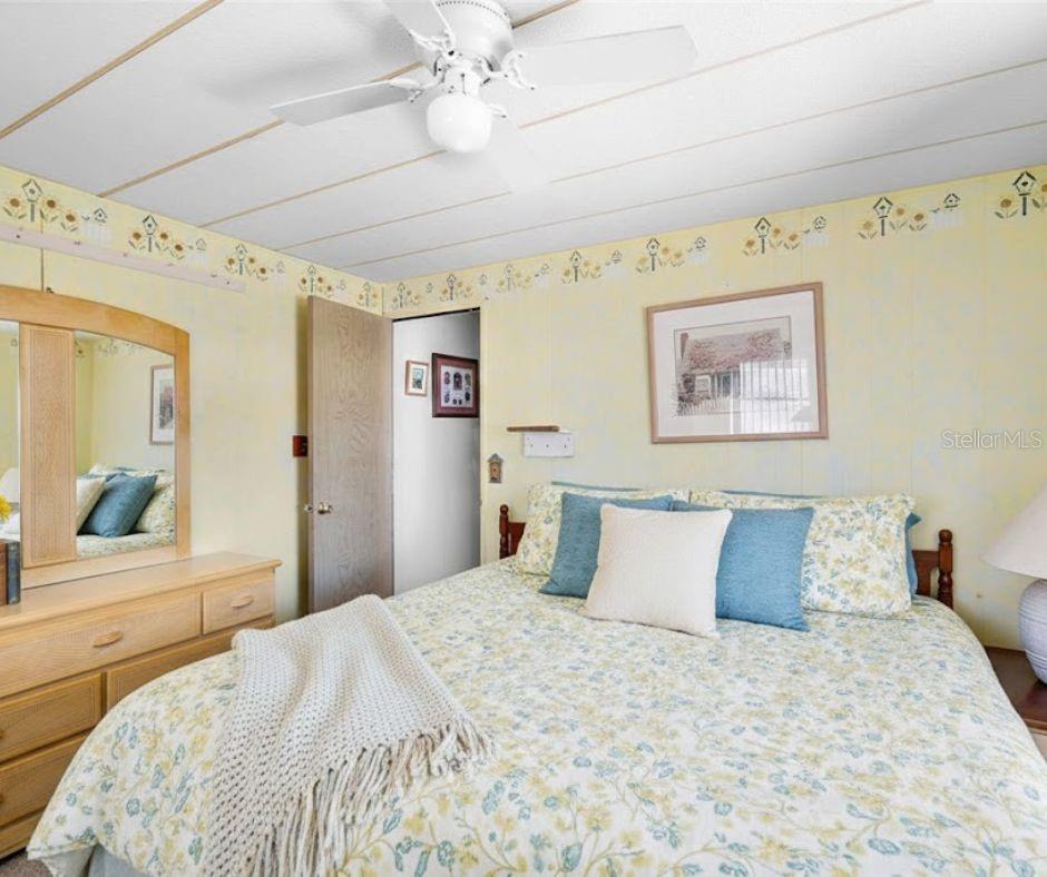 ARIANA SHORES MHP - Residential