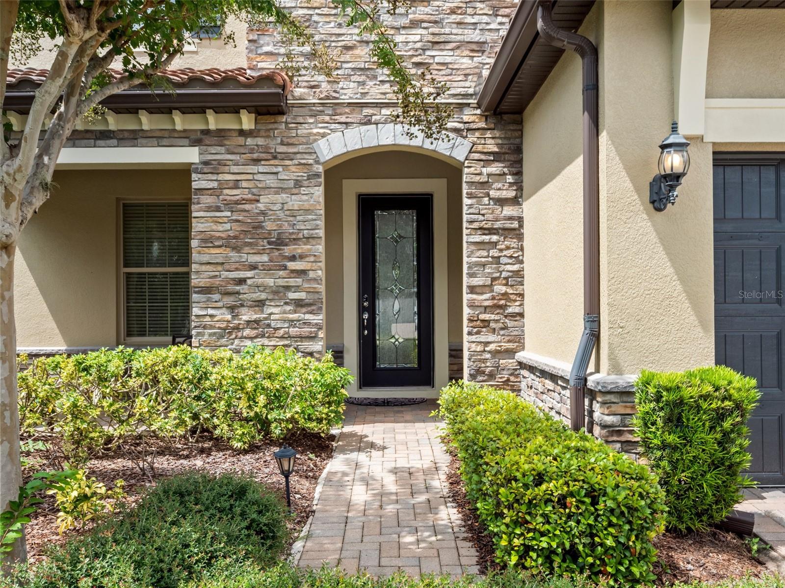 Casas a venda 3 - Jen Dantas 10950 CITRON OAKS DRIVE