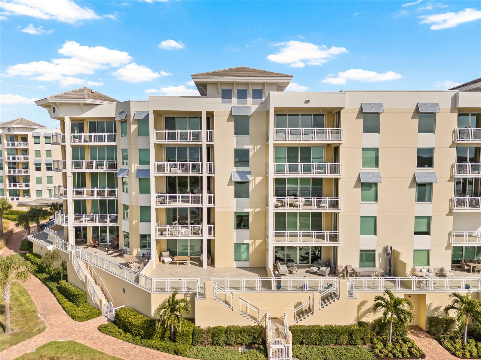 SUNSET POINTE AT COLLANY KEY III CONDO - Residential Lease