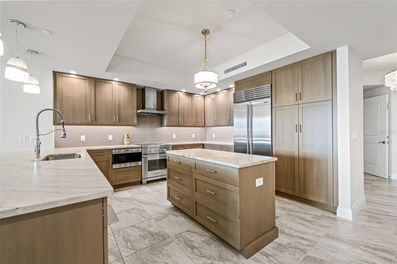 SUNSET POINTE AT COLLANY KEY III CONDO - Residential Lease