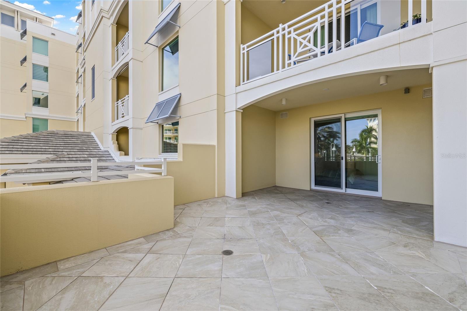 SUNSET POINTE AT COLLANY KEY III CONDO - Residential Lease