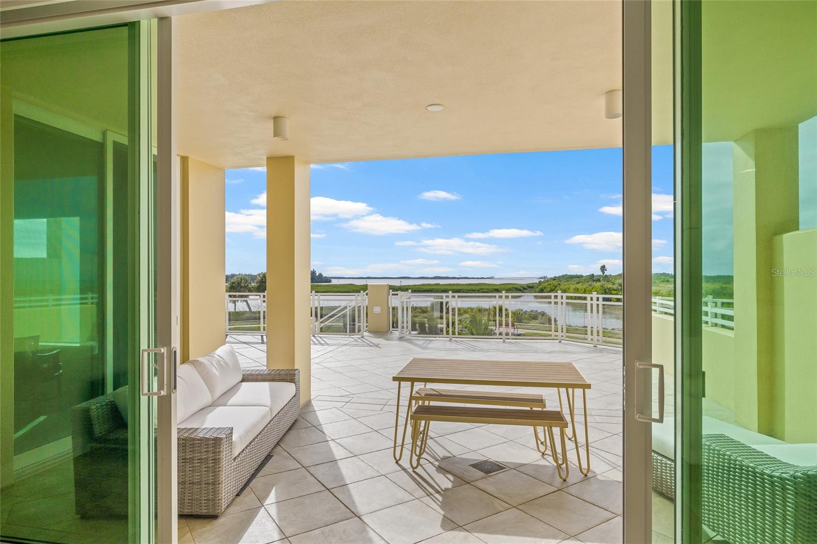 SUNSET POINTE AT COLLANY KEY III CONDO - Residential Lease