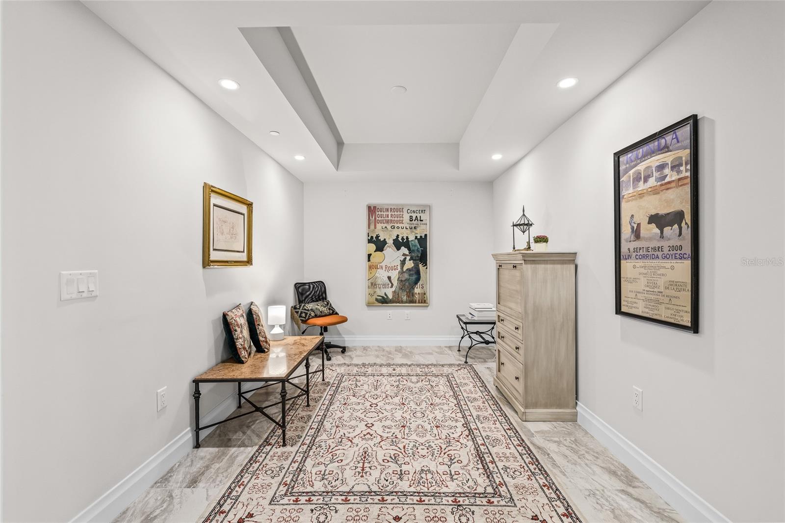 SUNSET POINTE AT COLLANY KEY III CONDO - Residential Lease