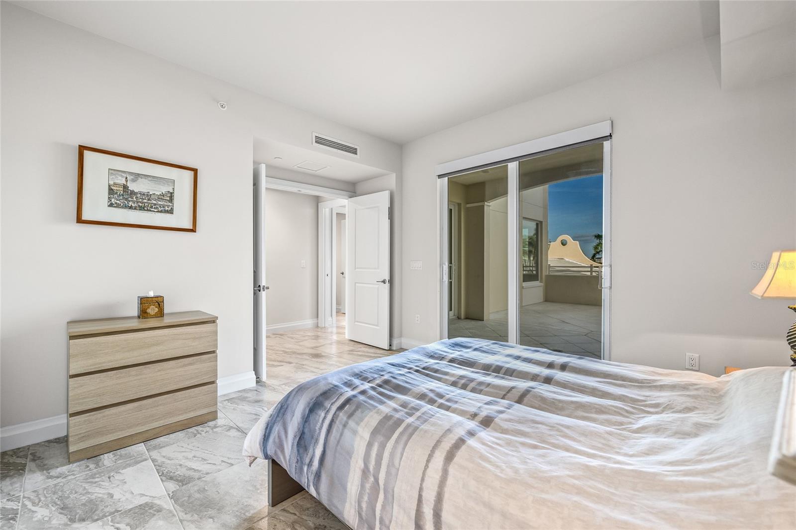 SUNSET POINTE AT COLLANY KEY III CONDO - Residential Lease