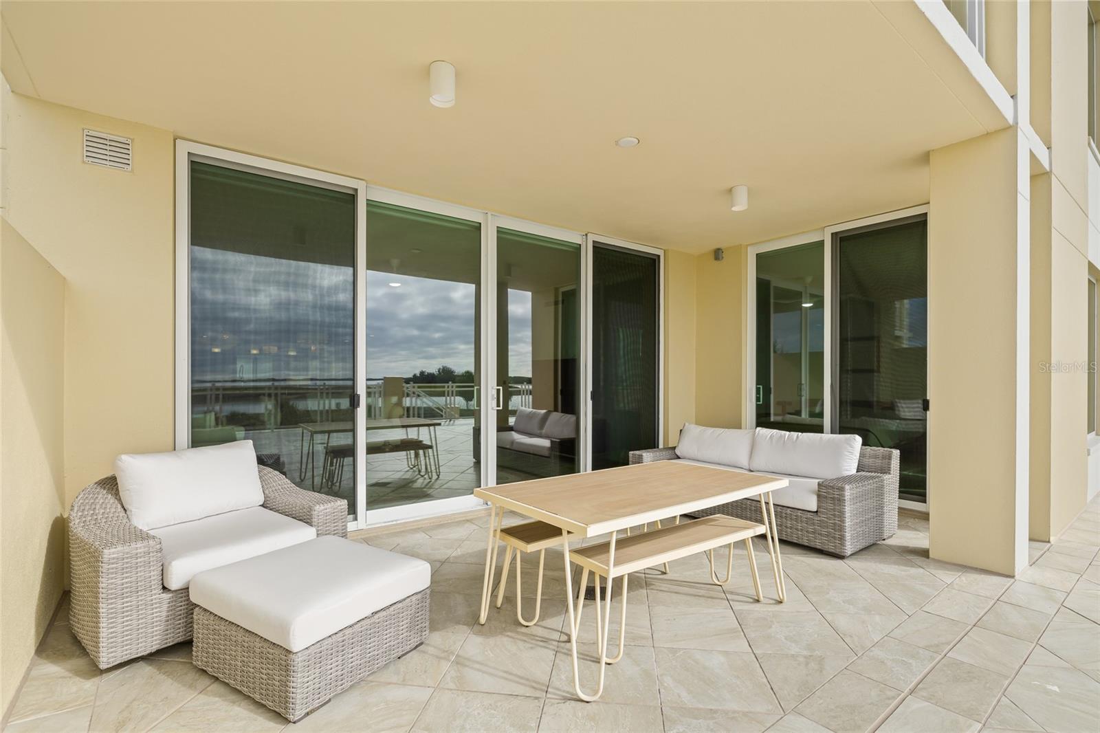 SUNSET POINTE AT COLLANY KEY III CONDO - Residential Lease