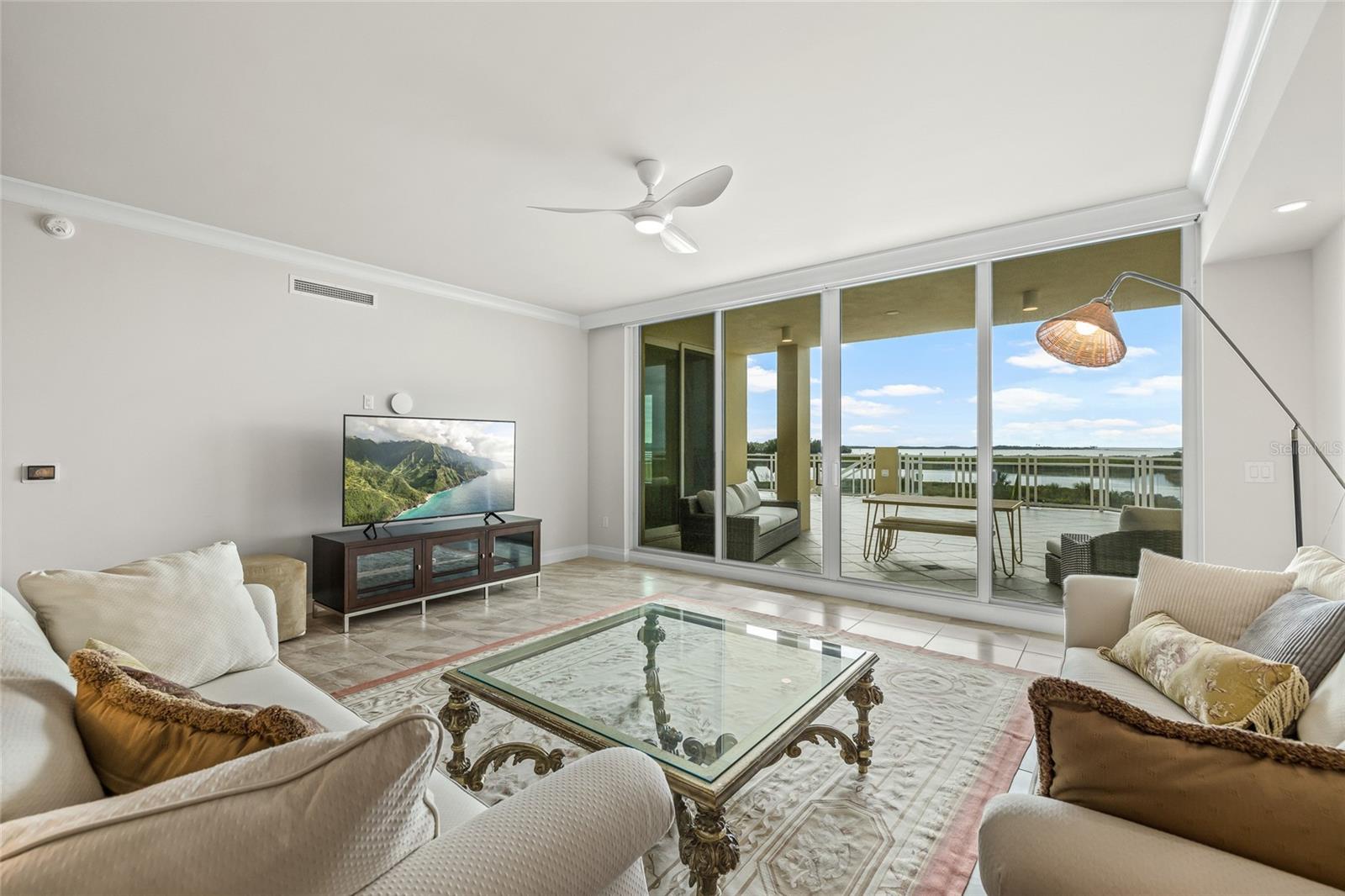 SUNSET POINTE AT COLLANY KEY III CONDO - Residential Lease