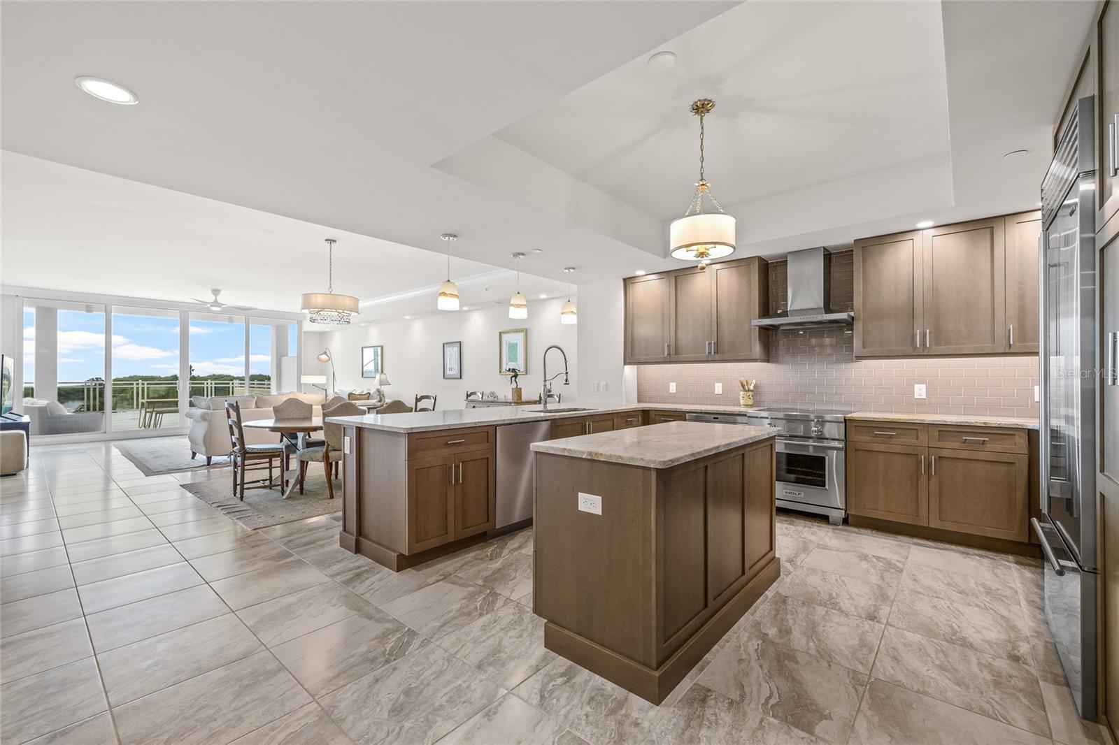 SUNSET POINTE AT COLLANY KEY III CONDO - Residential Lease