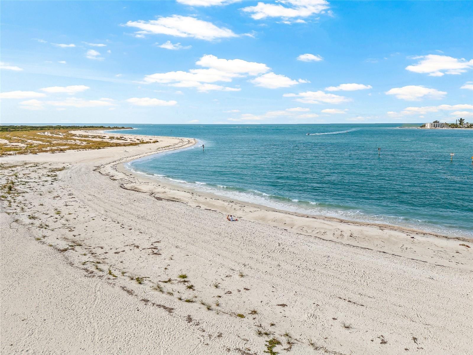 SUNSET POINTE AT COLLANY KEY III CONDO - Residential Lease