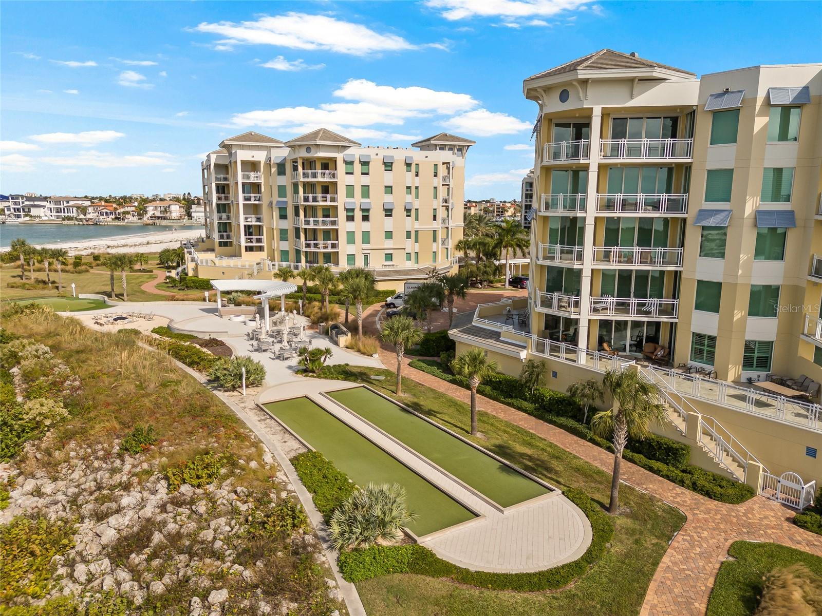 SUNSET POINTE AT COLLANY KEY III CONDO - Residential Lease