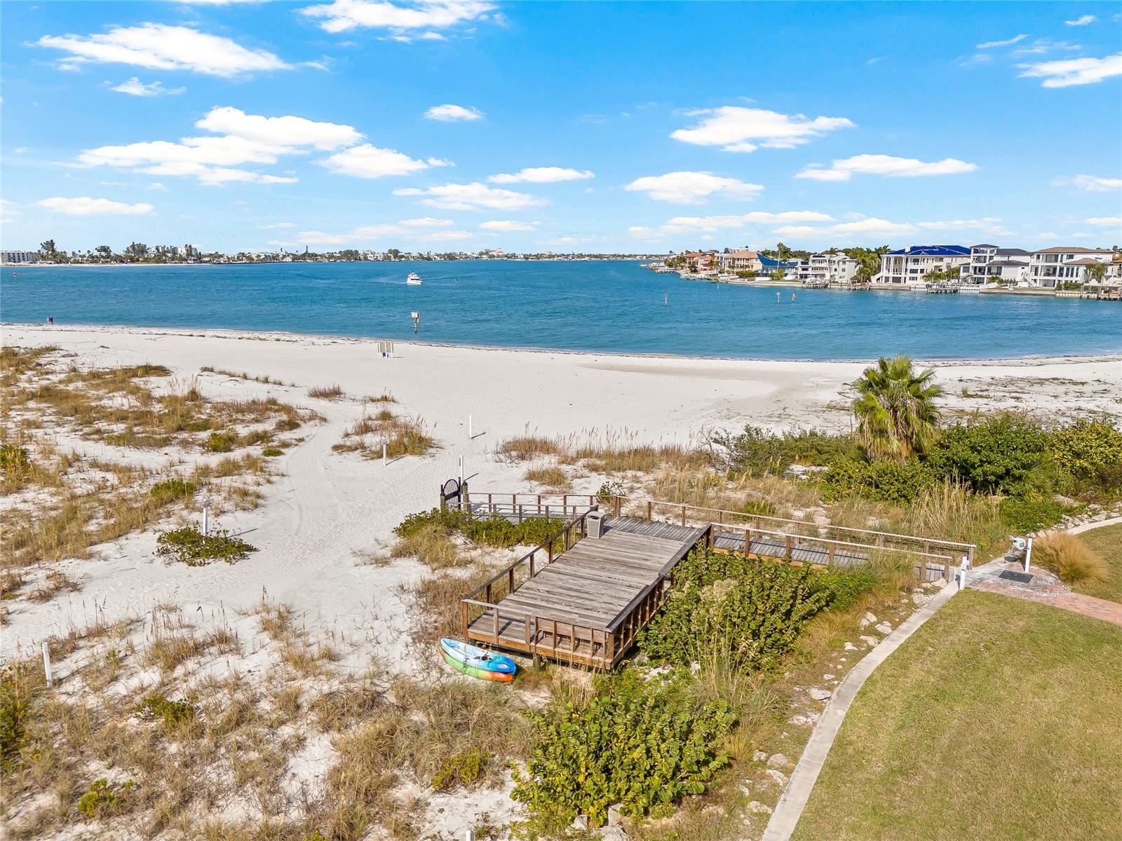 SUNSET POINTE AT COLLANY KEY III CONDO - Residential Lease