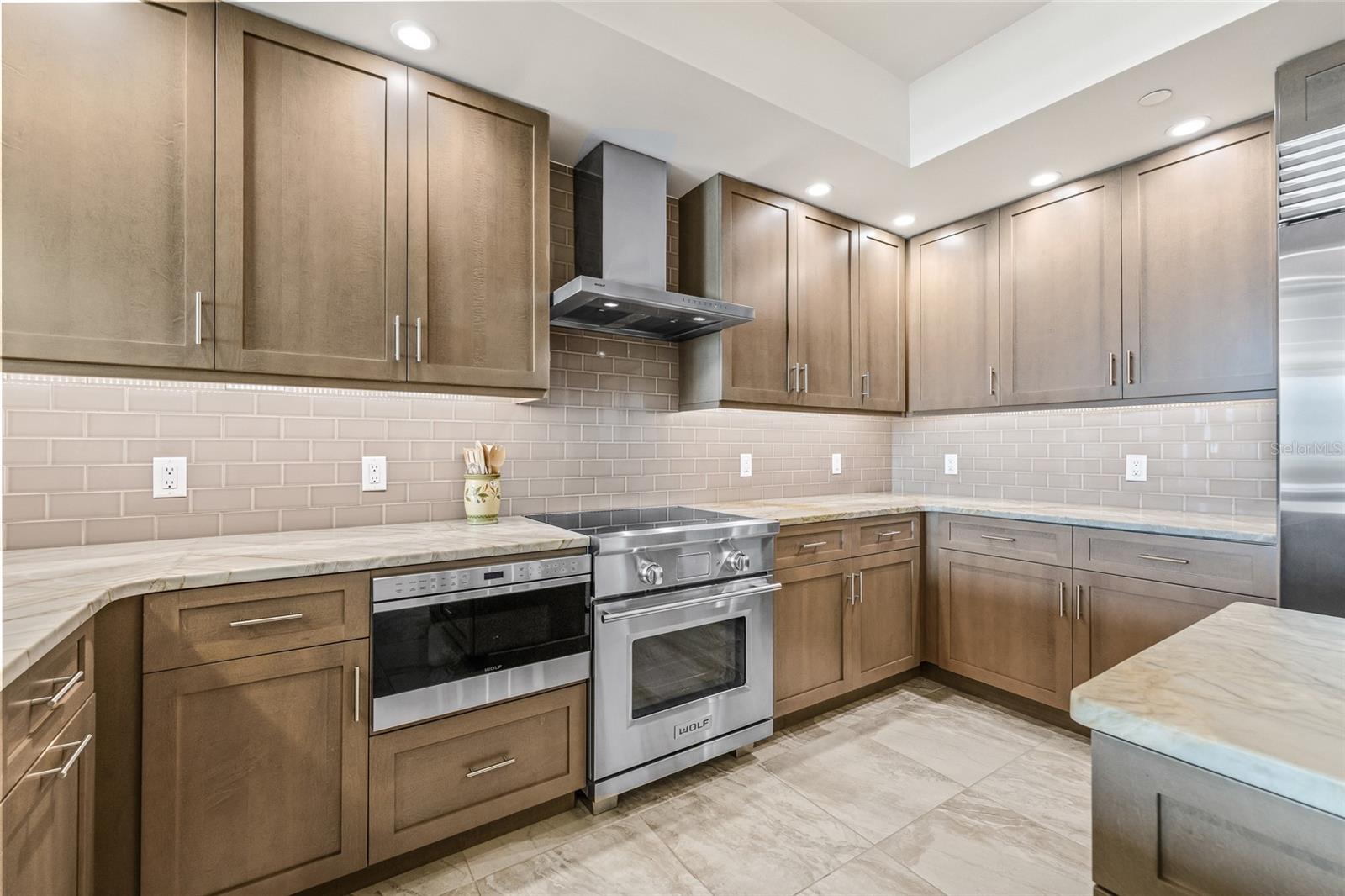 SUNSET POINTE AT COLLANY KEY III CONDO - Residential Lease