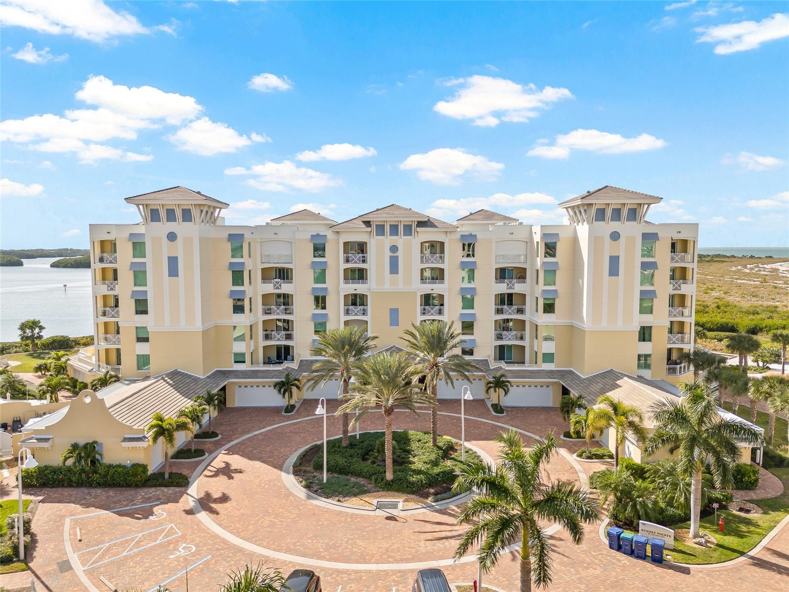 SUNSET POINTE AT COLLANY KEY III CONDO - Residential Lease