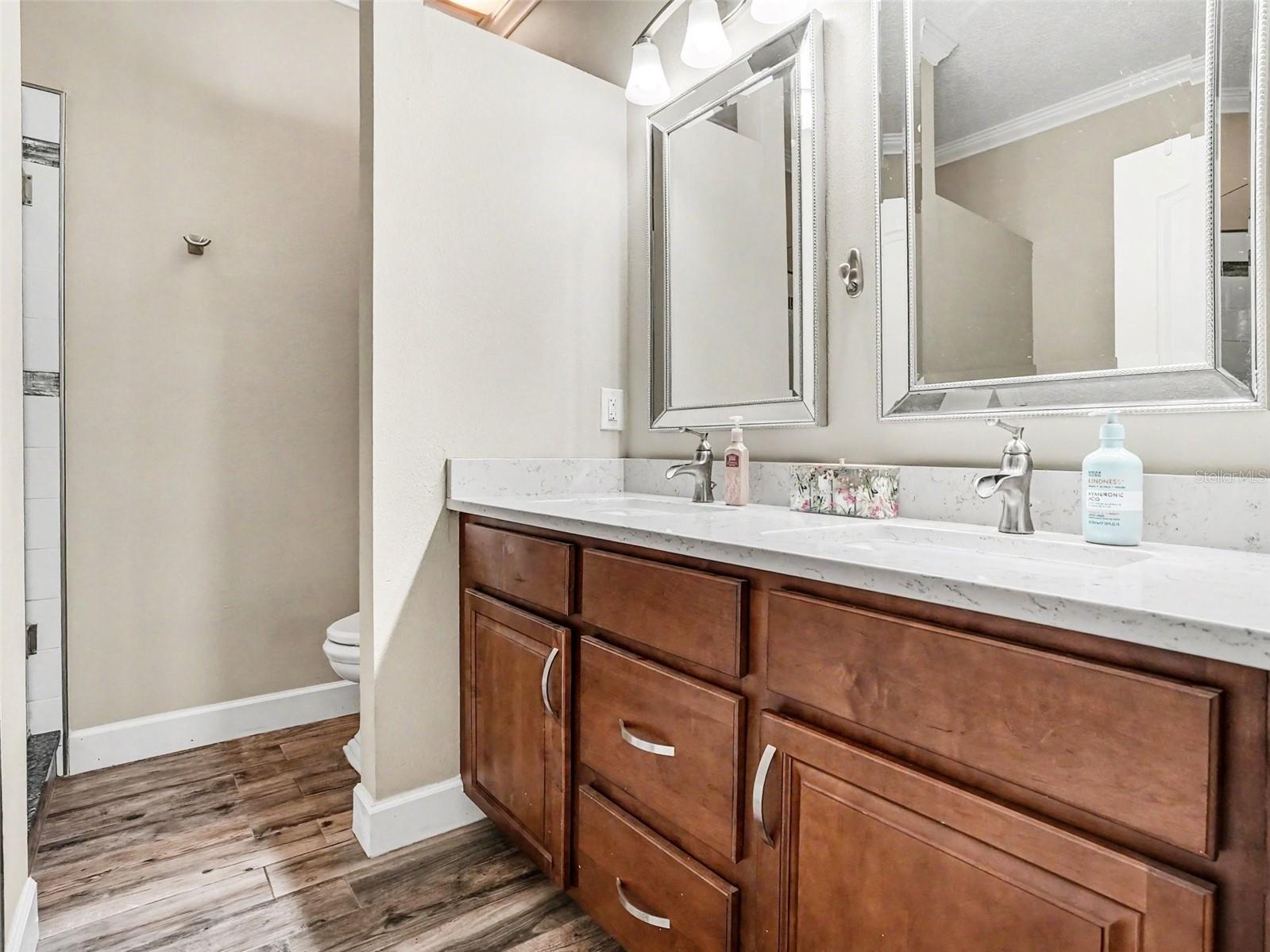 BAKERS CROSSING - Residential