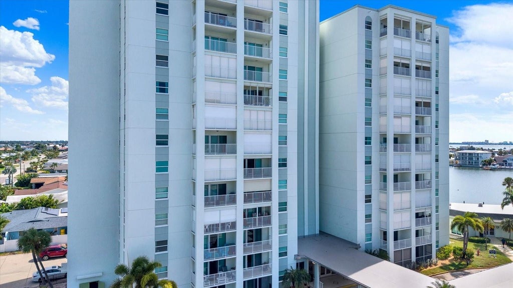 Photo of 420 64th Avenue #507, St Pete Beach, FL 33706 (MLS # TB8555005)