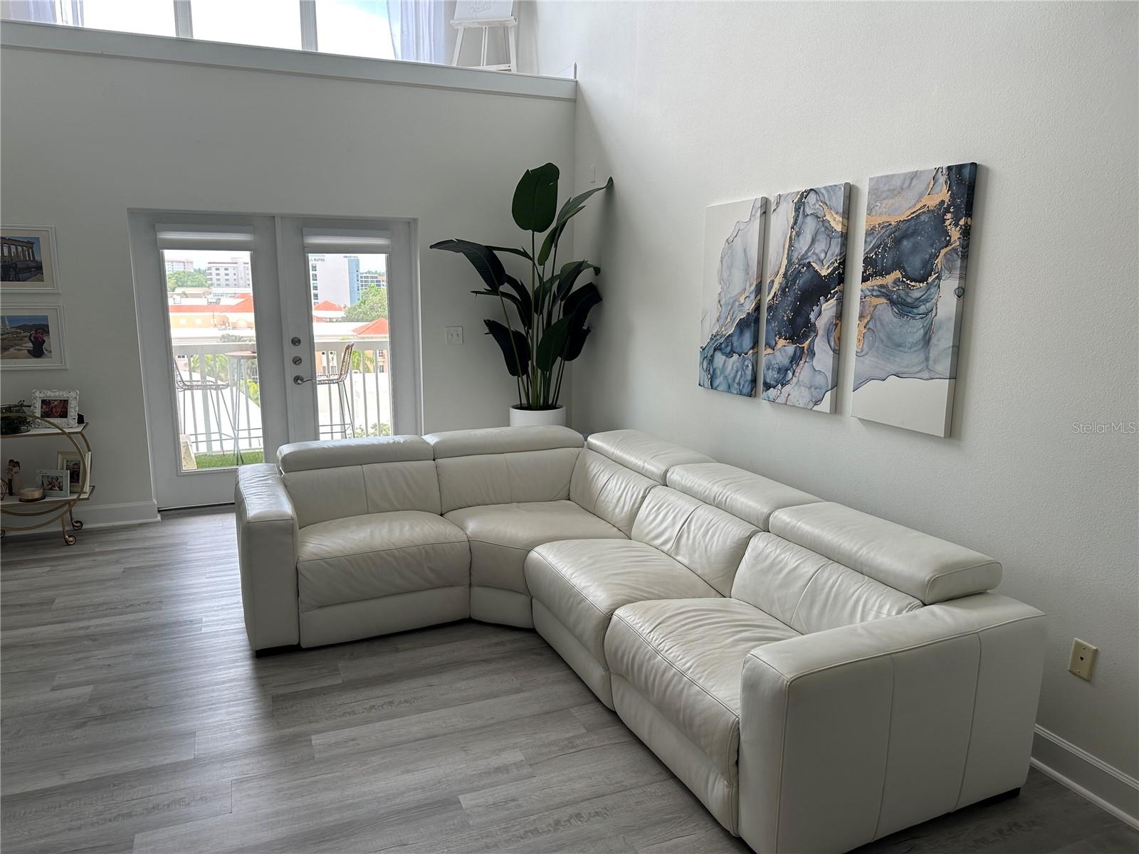 RIVER DANCE - Residential Lease