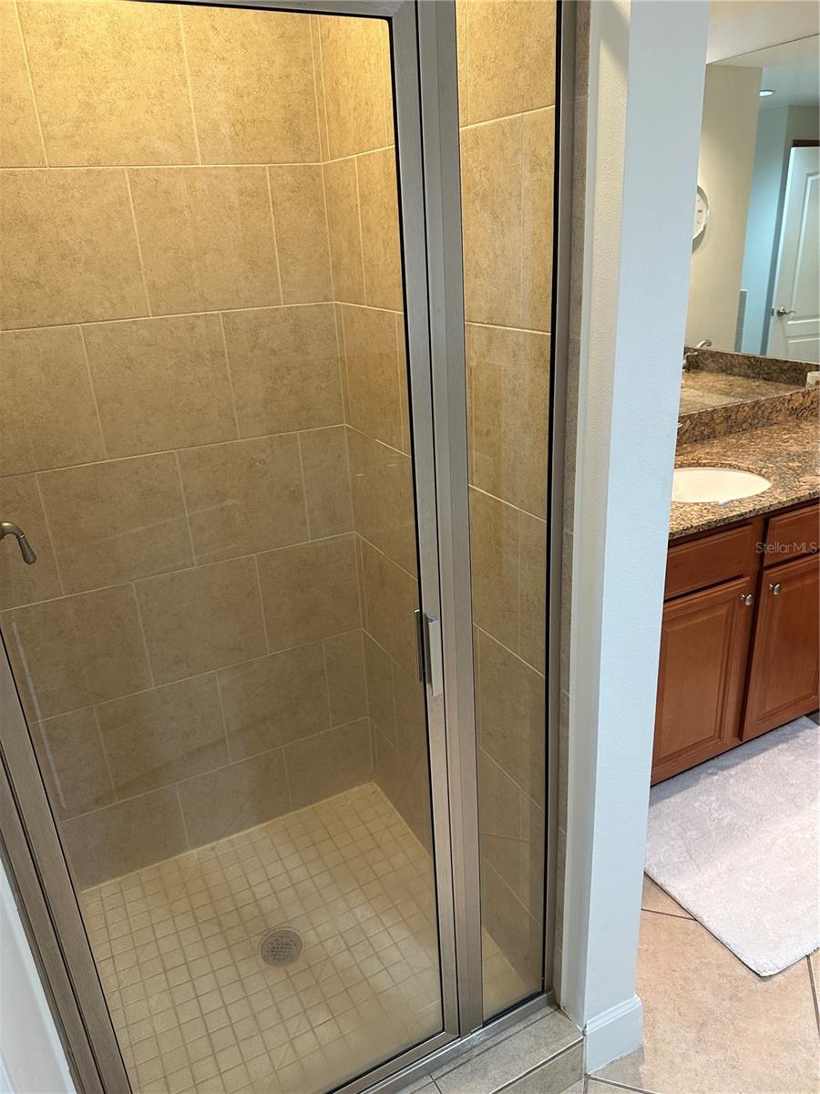 RIVER DANCE - Residential Lease