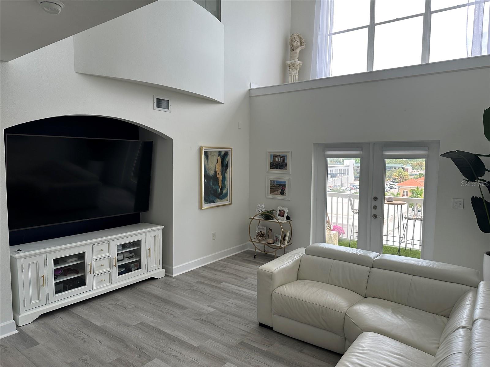 RIVER DANCE - Residential Lease