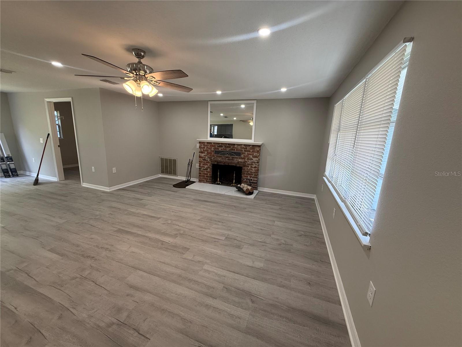 UNPLATTED - Residential Lease