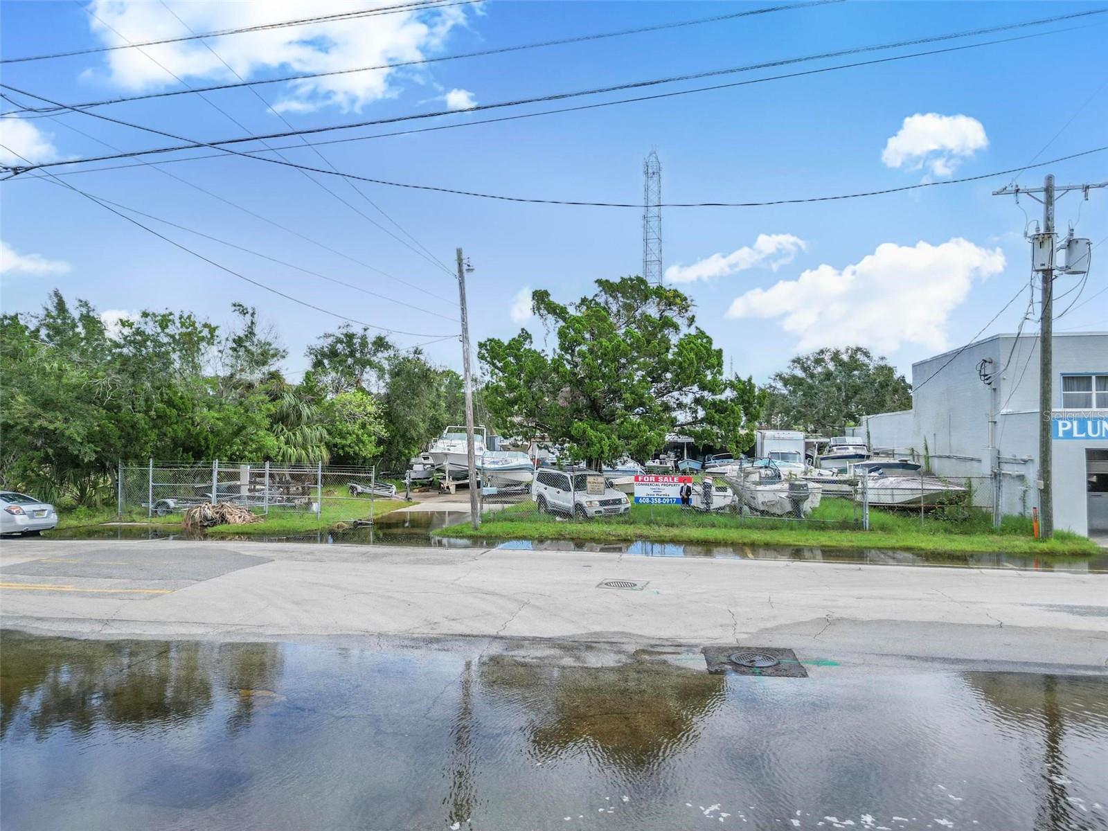 VENICE ADD KINGSTON - Commercial Sale