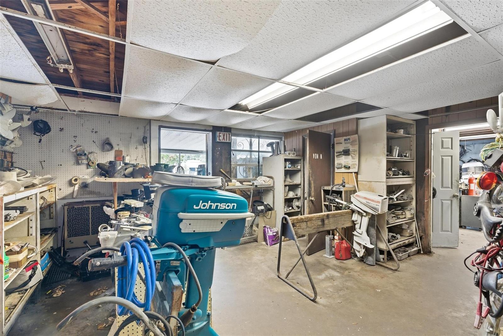 VENICE ADD KINGSTON - Commercial Sale