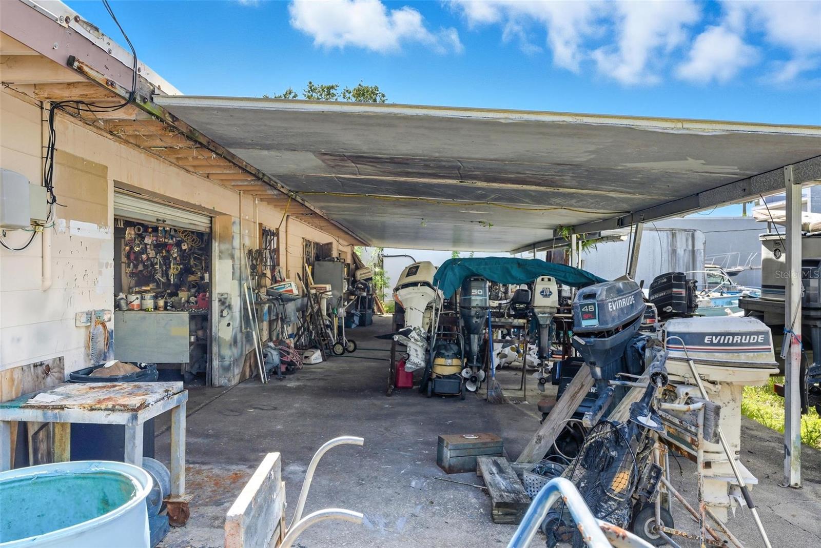 VENICE ADD KINGSTON - Commercial Sale