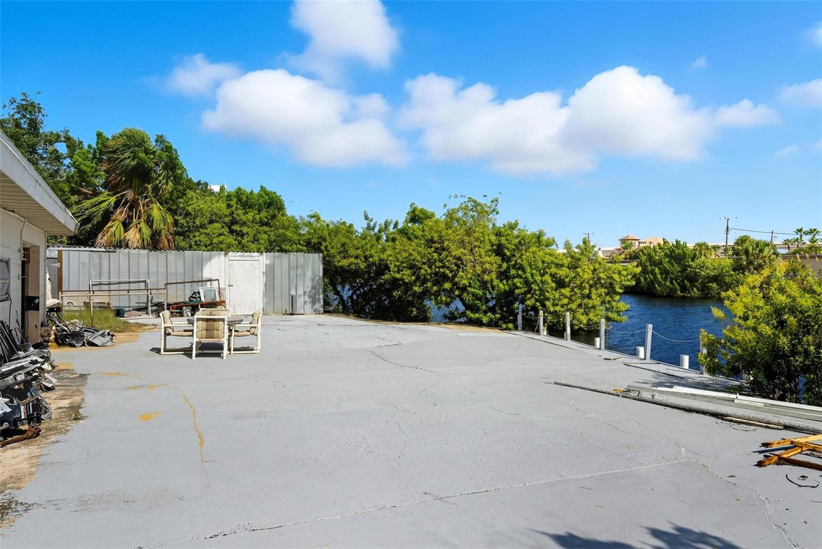 VENICE ADD KINGSTON - Commercial Sale
