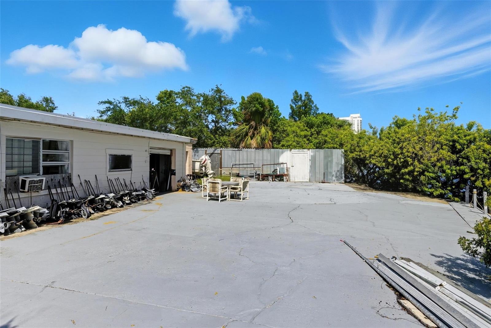 VENICE ADD KINGSTON - Commercial Sale