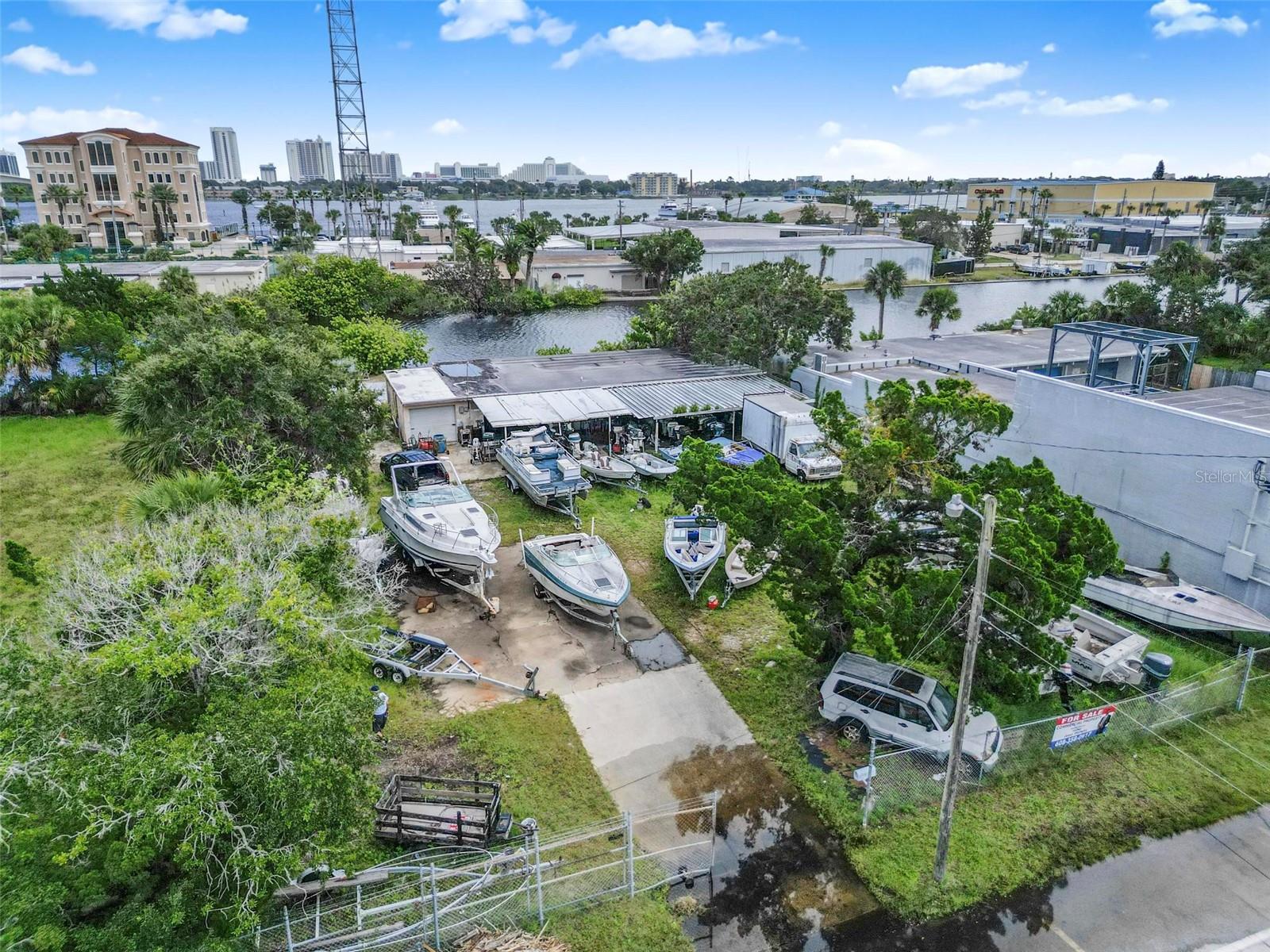 VENICE ADD KINGSTON - Commercial Sale