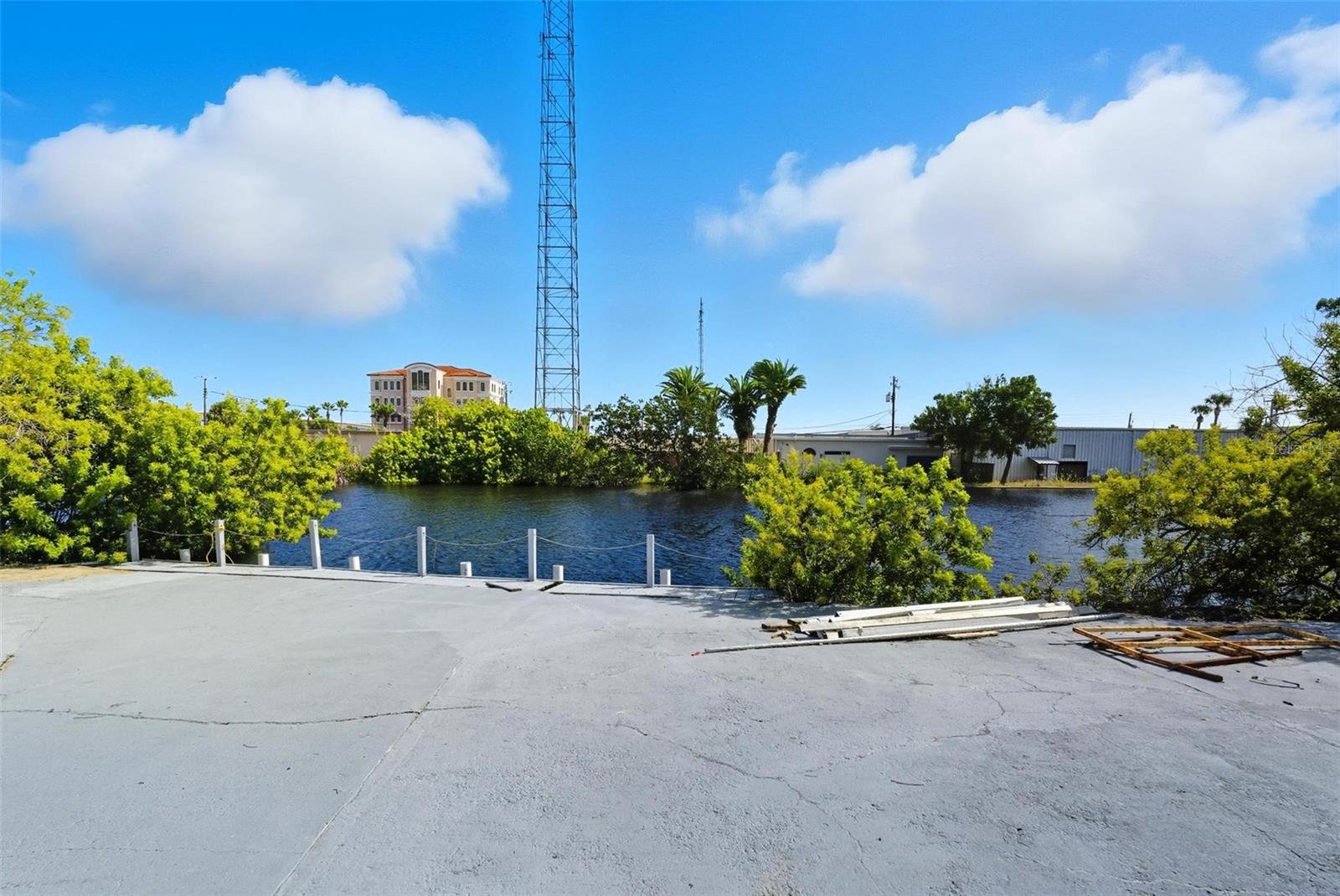 VENICE ADD KINGSTON - Commercial Sale
