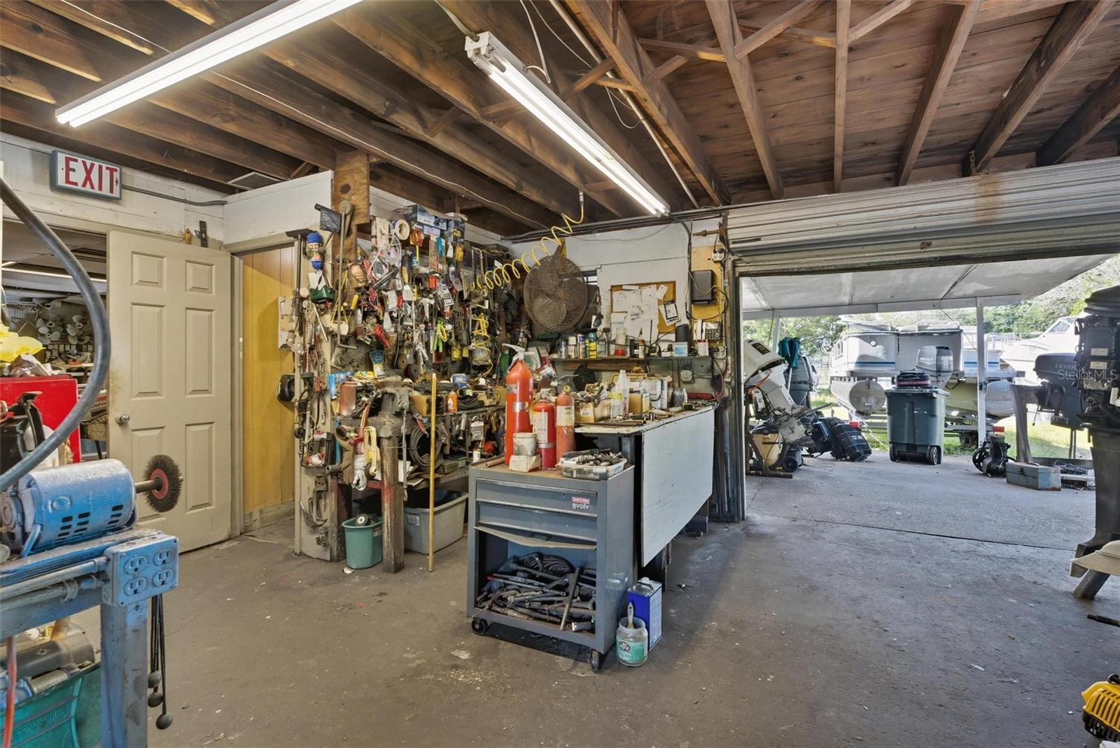 VENICE ADD KINGSTON - Commercial Sale